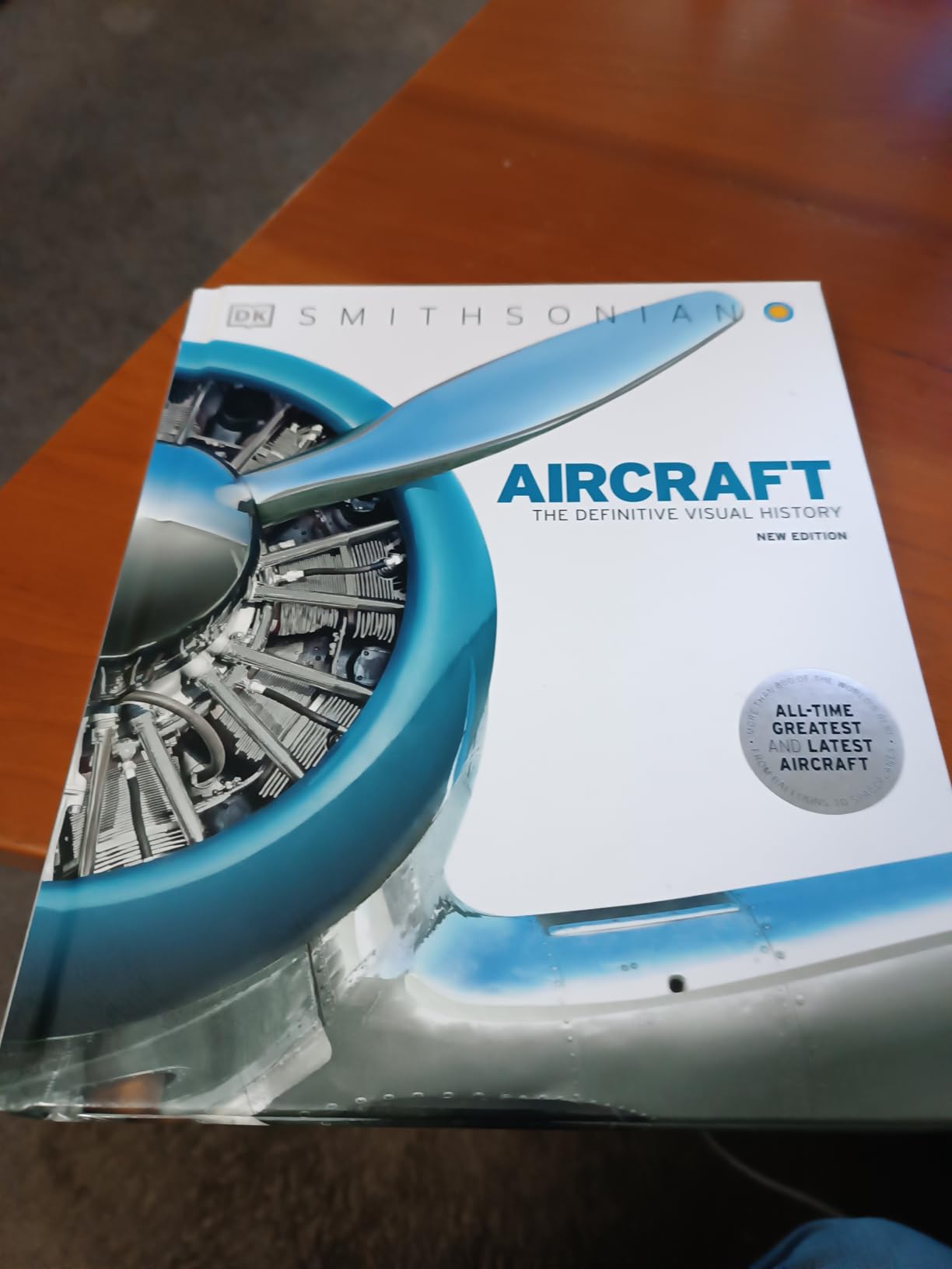 Aircraft: The Definitive Visual History (DK Definitive Transport Guides) customer photo 1