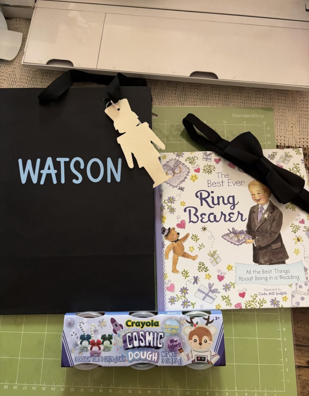 The Best Ever Ring Bearer: All the Best Things About Being in a Wedding (A Special Gift for a Ring Bearer Proposal and to Prepare Him for a Spring or Summer Wedding) customer photo 1