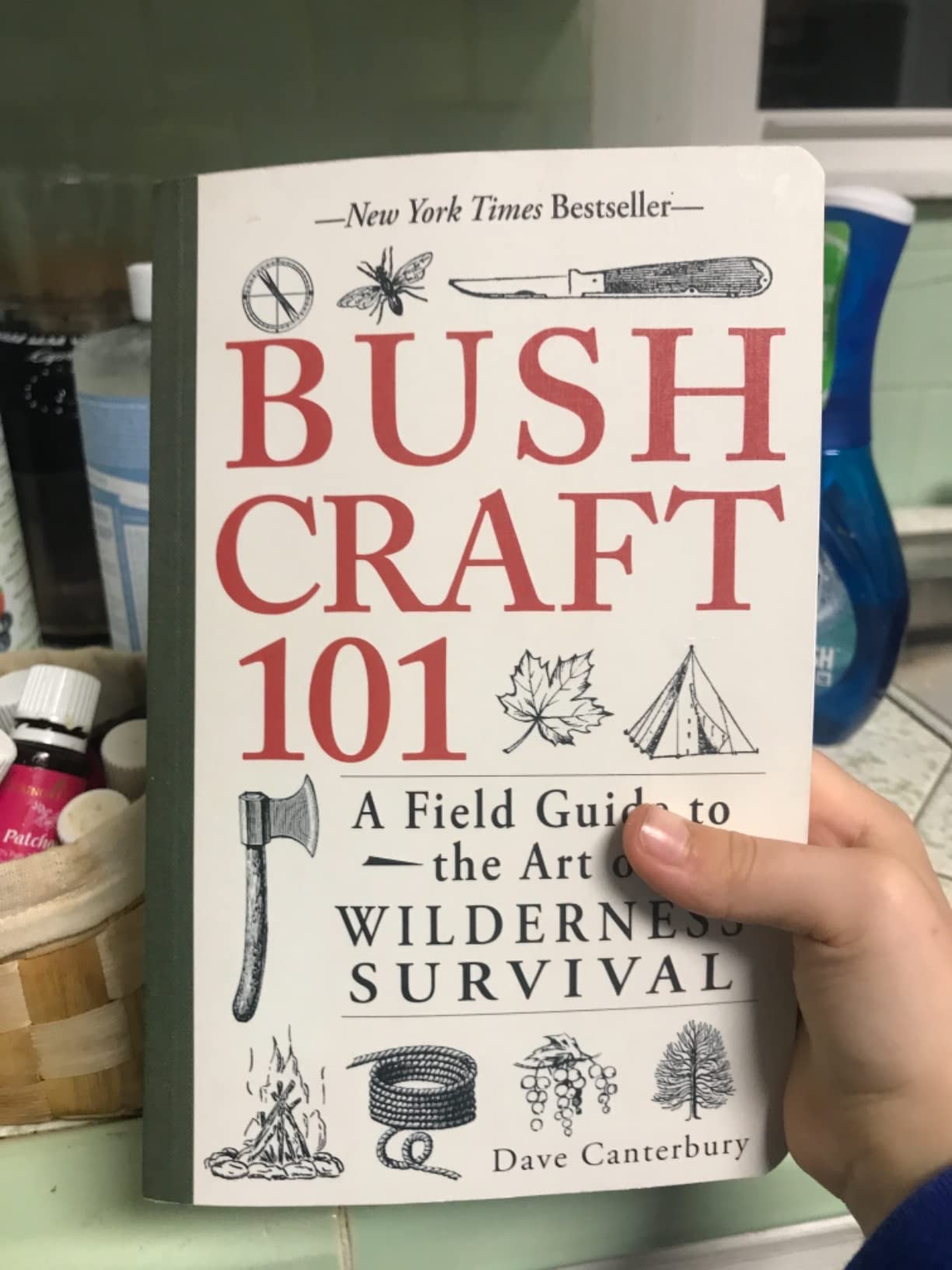 Bushcraft 101: A Field Guide to the Art of Wilderness Survival (Bushcraft Survival Skills Series) customer photo 2