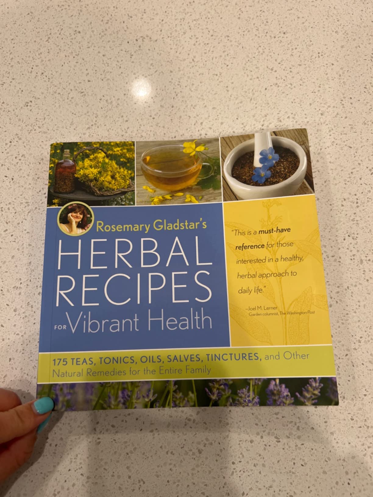 Rosemary Gladstar's Herbal Recipes for Vibrant Health: 175 Teas, Tonics, Oils, Salves, Tinctures, and Other Natural Remedies for the Entire Family customer photo 2