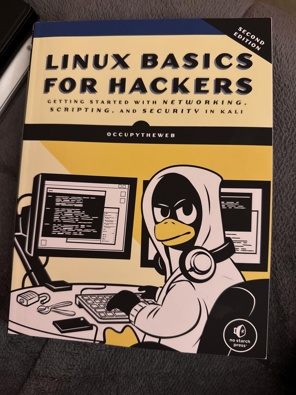 Linux Basics for Hackers, 2nd Edition: Getting Started with Networking, Scripting, and Security in Kali customer photo 2