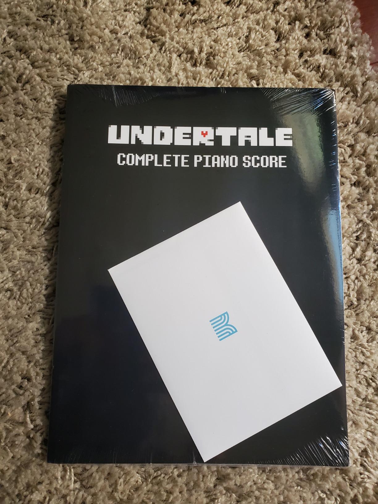 Undertale Complete Piano Score - Sheet Music from the Videogame [Perfect Paperback] Toby Fox and David Peacock customer photo 2