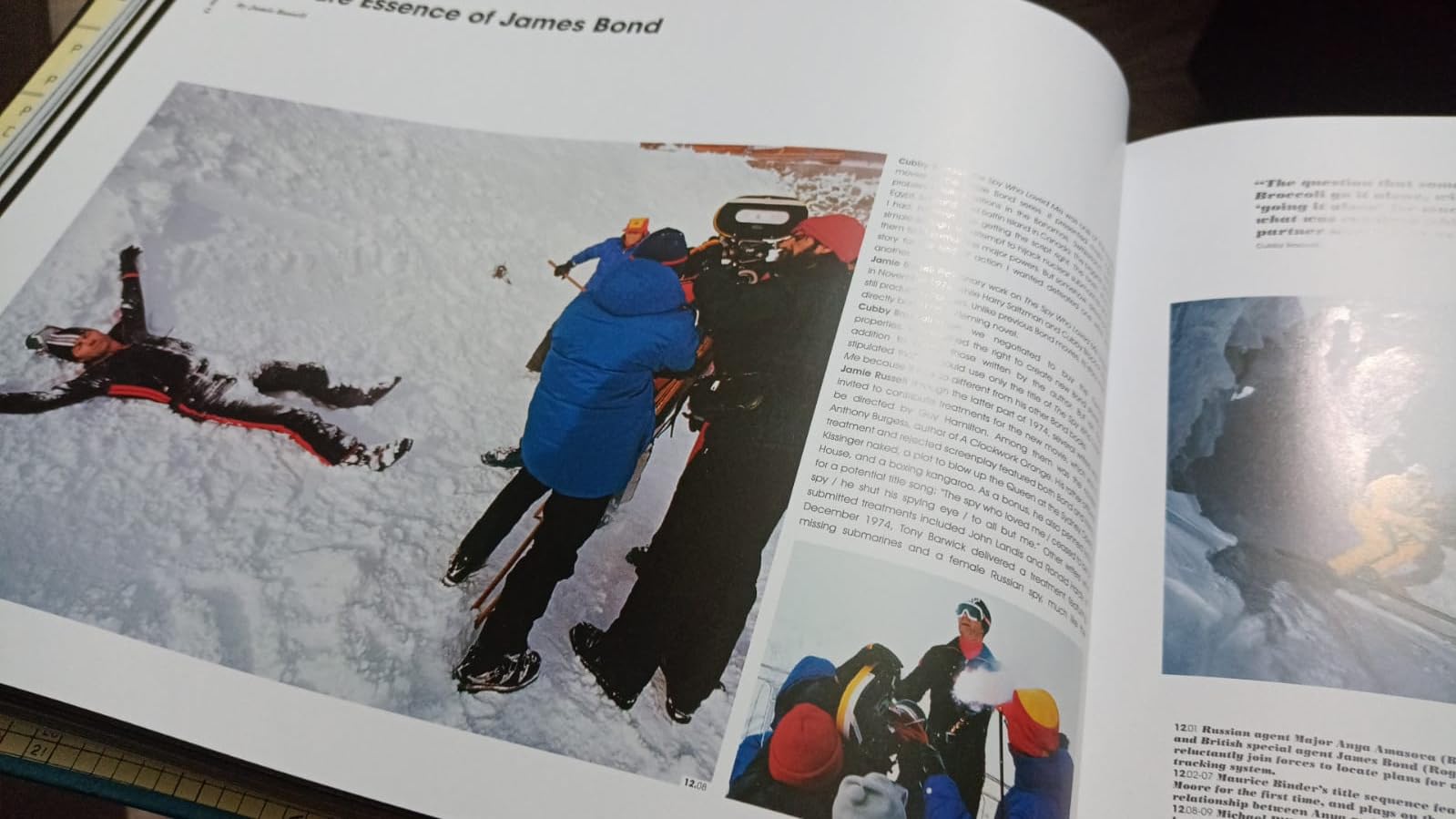 The James Bond Archives: “No Time To Die” Edition (Fantastic Price) customer photo 2
