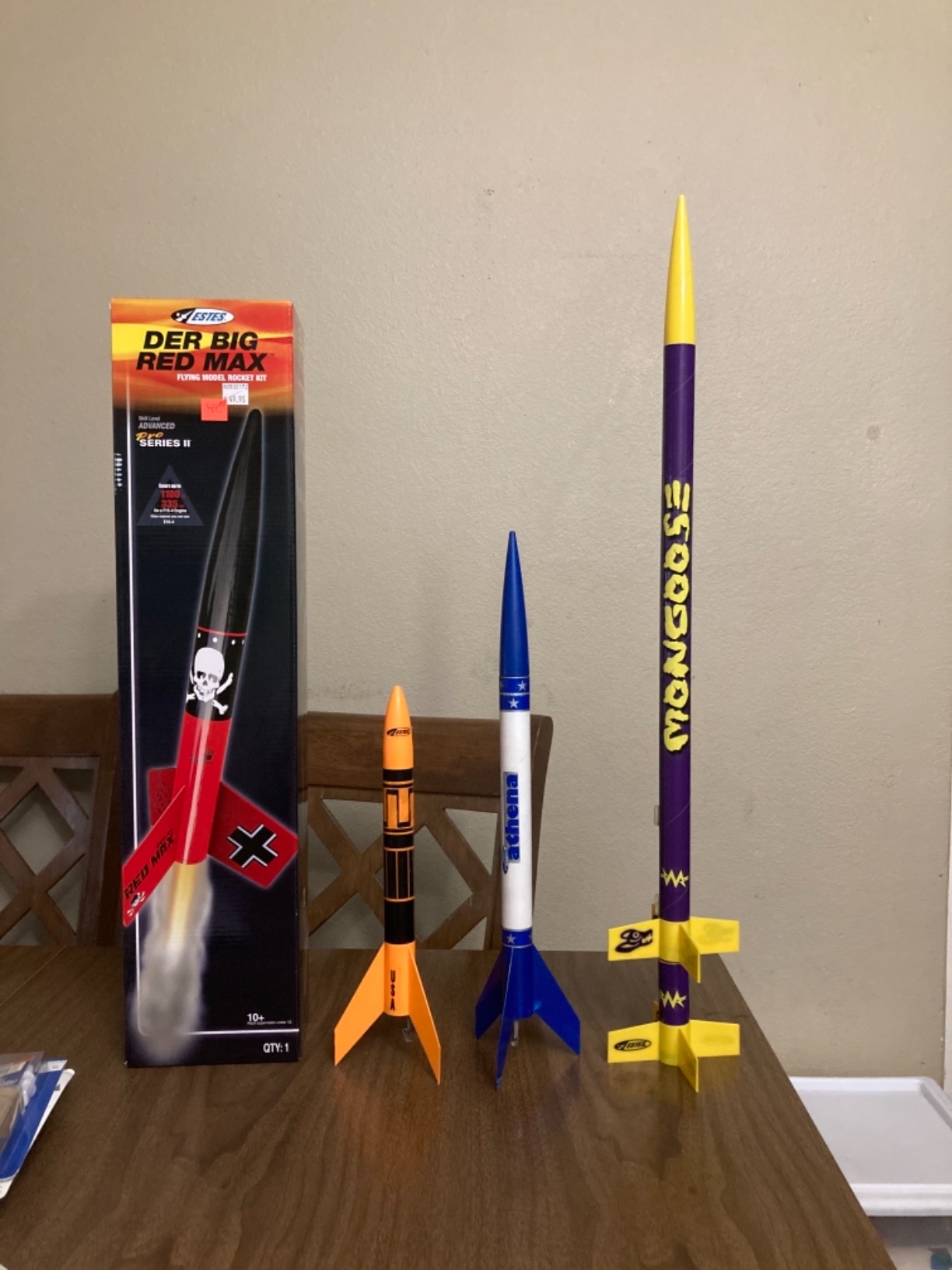 Estes Alpha III,Orange, Black customer photo 1