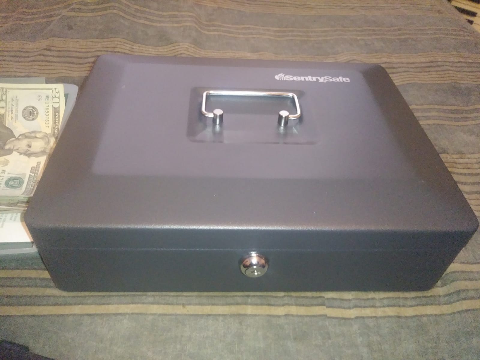 SentrySafe Black Money Saving Box with Cash Tray and Key Lock, Portable Safe Box with Carrying Handle, 0.21 Cubic Feet, 3.75 x 12 x 9.3 Inches, CB-12 customer photo 1