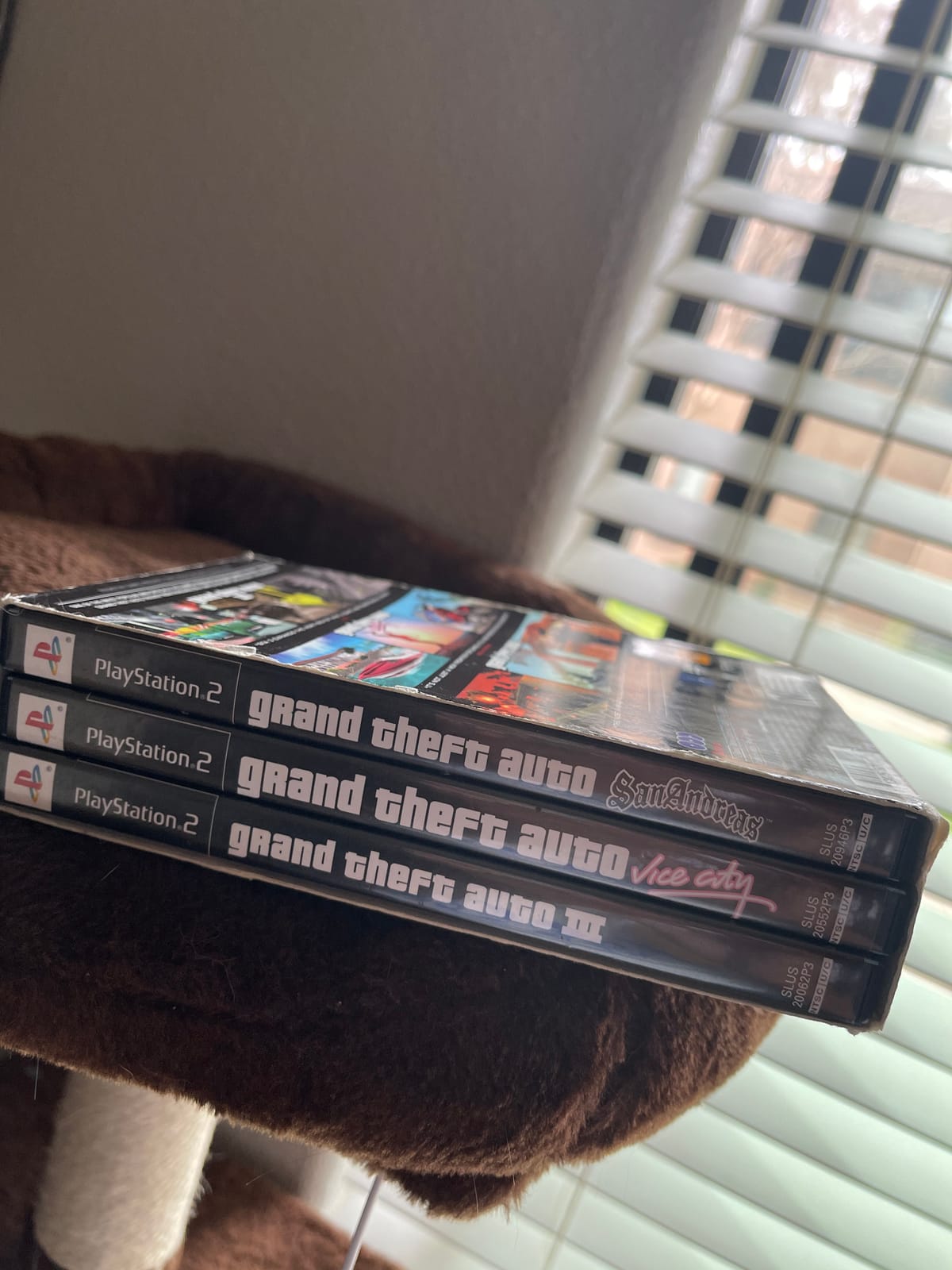 Grand Theft Auto: The Trilogy (Grand Theft Auto III/ Grand Theft Auto: Vice City / Grand Theft Auto: San Andreas) customer photo 1
