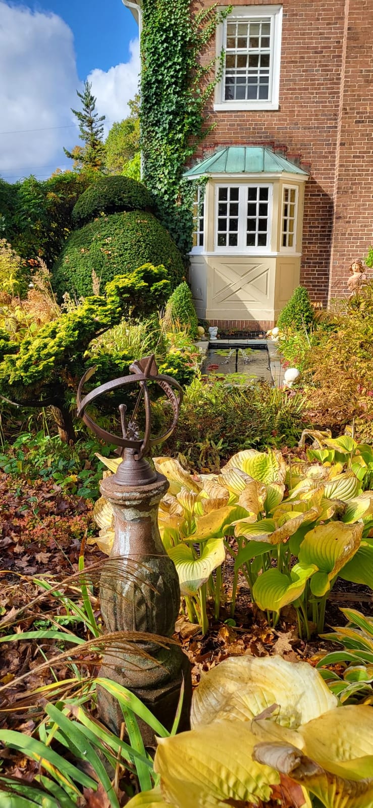 Esschert Design TH28 Cast Iron Sundial customer photo 1