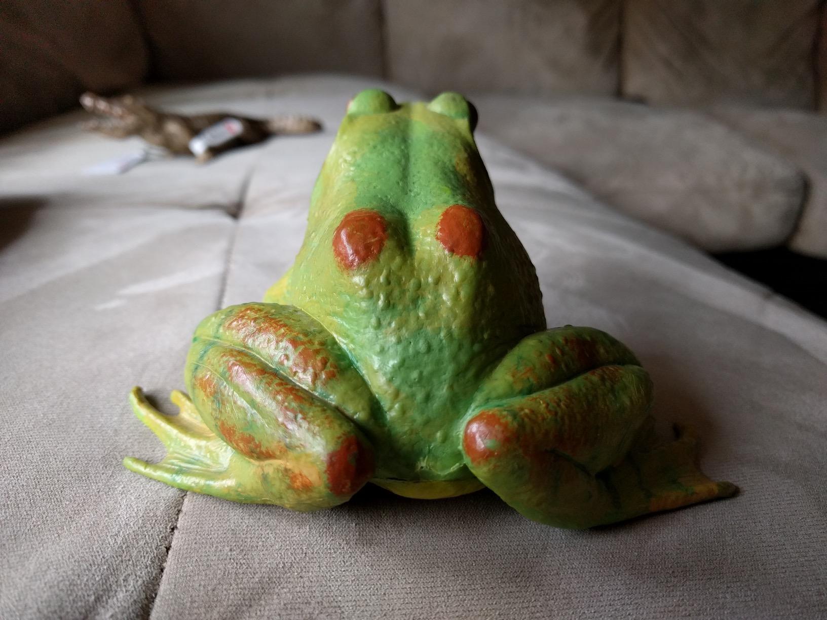 Safari Ltd. American Bullfrog Figurine - Realistic 4.75