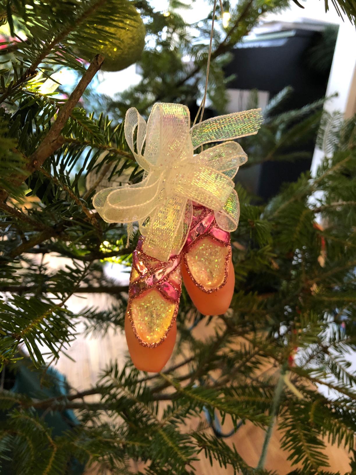 Old World Christmas Ballet Toe Dancing Shoes Glass Blown Ornament for Christmas Tree, Handcrafted Holiday Decoration, Sport Collection customer photo 1