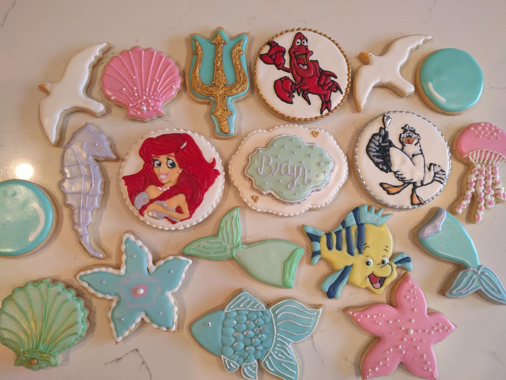 R&M International Seven Seas Ocean Cookie Cutters, Seagull, Angel Fish, Palm Tree, Seashell, Seahorse, Dolphin, Shark, 7-Piece Set customer photo 2