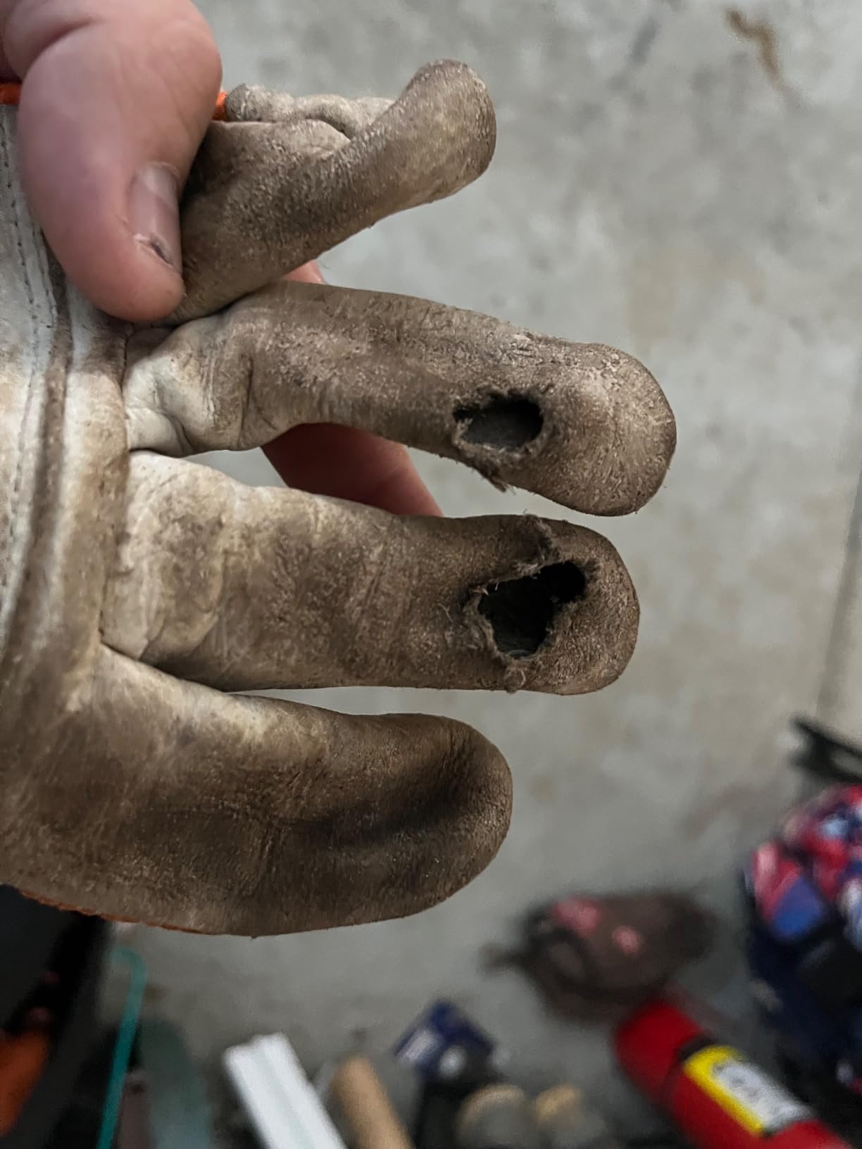 Oregon Chainsaw Left-Hand Protection Leather Gloves – Large (Size 10) (91305L) customer photo 1