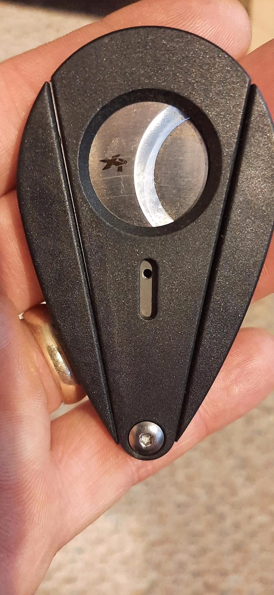 Xikar Xi2 Cigar Cutter - Precision Double Guillotine Cigar Snipper with 440 Stainless Steel Blades | Rockwell C Rated 54 to 60 Ring Gauge Cigar Clipper - Ergonomic Teardrop Design, Pearl White customer photo 1