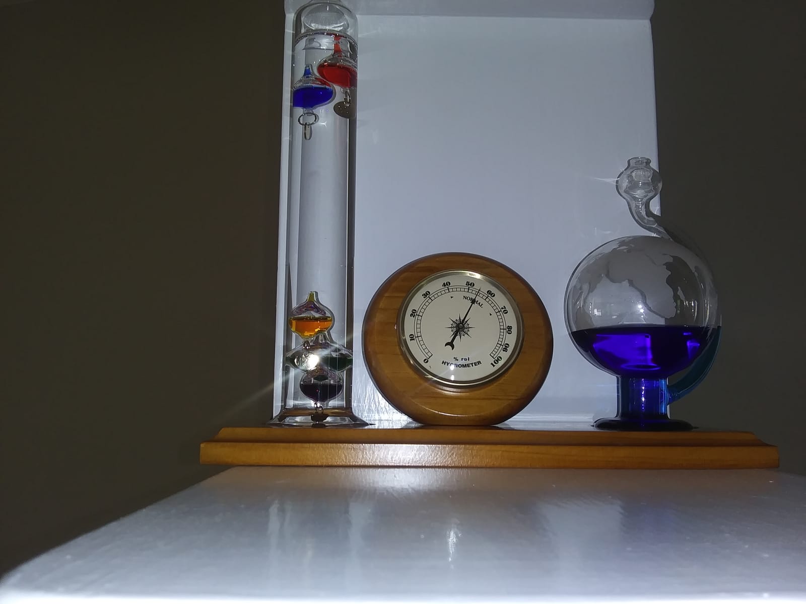 Ambient Weather WS-YG501 Galileo Thermometer, Hygrometer & Glass Barometer customer photo 1