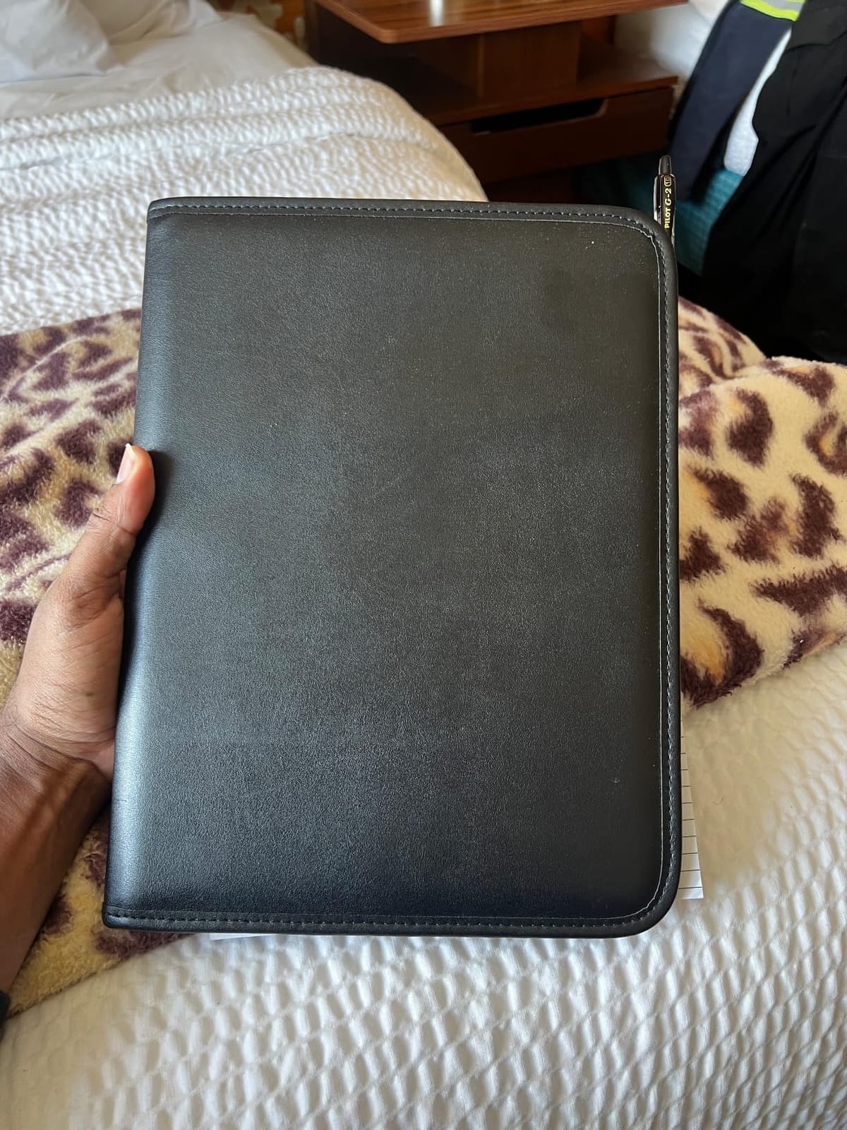 Samsill Professional Padfolio - Faux Leather Portfolio Folder for Men and Women, Leather Padfolio with 8.5 x 11 Writing Pad, Resume Portfolio Folder, Functional Business Portfolio for Meetings and Interviews, Black customer photo 1