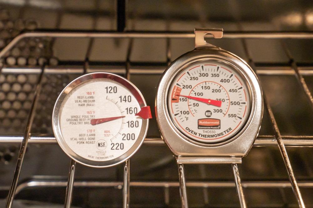 Rubbermaid Commercial Products Stainless Steel Monitoring Thermometer, Safe for Inside Oven/Grill/Smoker, 60-580°F Range, Easy to Read Food Thermometer For Food Resturant/Home Cooking customer photo 2