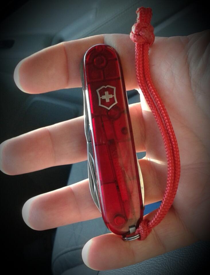 Victorinox Camper 13 Function Swiss Army Pocket Knife, Red customer photo 1