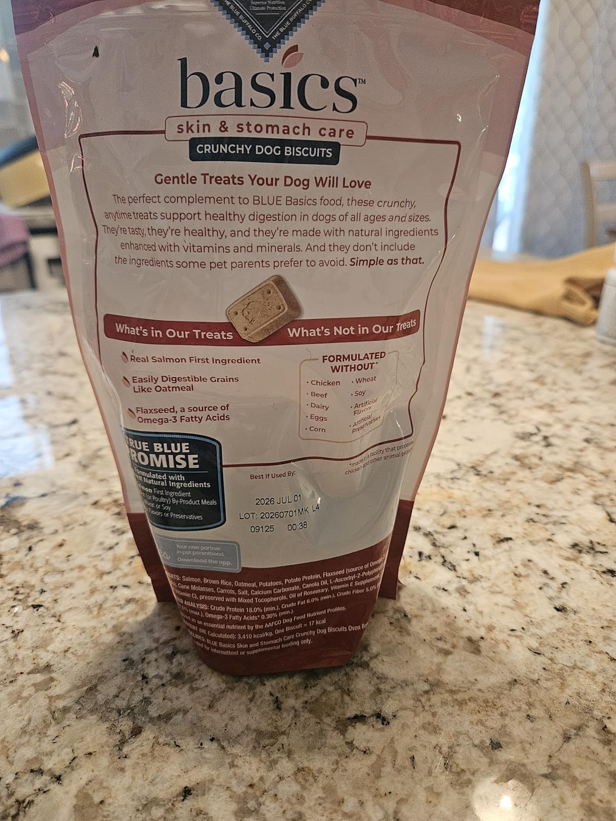 Blue Buffalo Basics Salmon Skin & Stomach Care Dog Biscuits, 6 oz customer photo 1