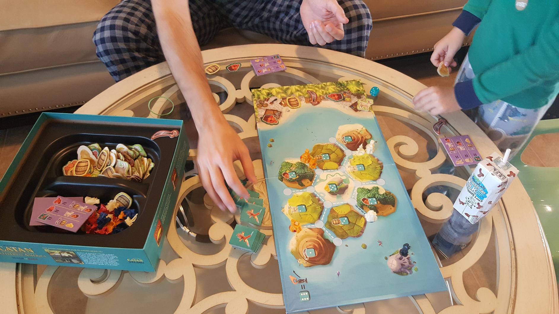 CATAN Junior Board Game - Swashbuckling Adventure for Young Pirates! Strategy Game, Fun Family Game for Kids and Adults, Ages 6+, 2-4 Players, 30 Minute Playtime, Made by CATAN Studio customer photo 1