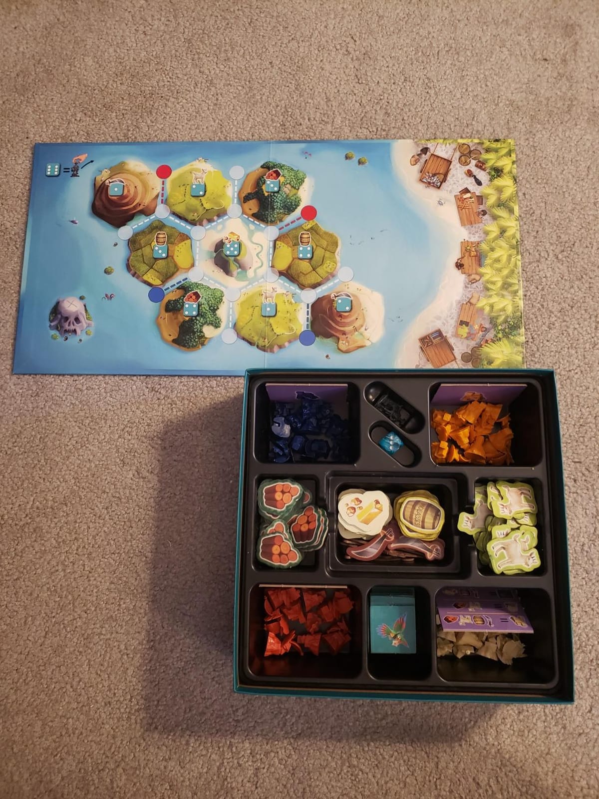 CATAN Junior Board Game - Swashbuckling Adventure for Young Pirates! Strategy Game, Fun Family Game for Kids and Adults, Ages 6+, 2-4 Players, 30 Minute Playtime, Made by CATAN Studio customer photo 2