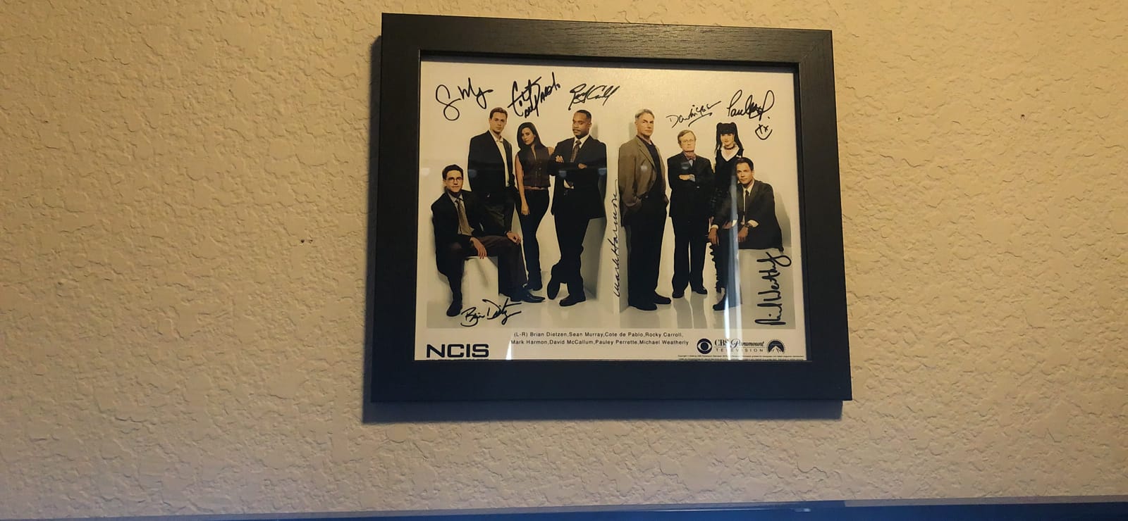 NCIS Full Cast Signed CBS Paramount Studio Reprint 8 x 10 Photo customer photo 1