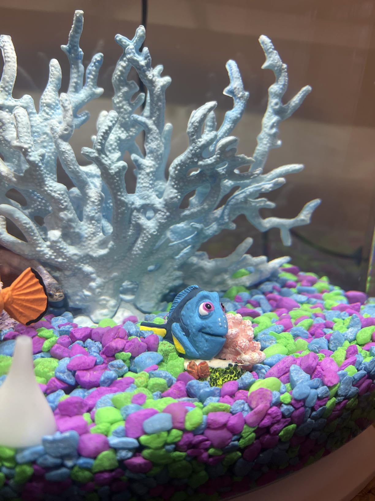 Penn-Plax Finding Nemo on Coral Ornament - Mini Aquarium Decor for Small Freshwater and Saltwater Tanks or Bowls - Durable Fish-Safe Resin Coral Design - Easy to Clean, 2-Inch customer photo 1