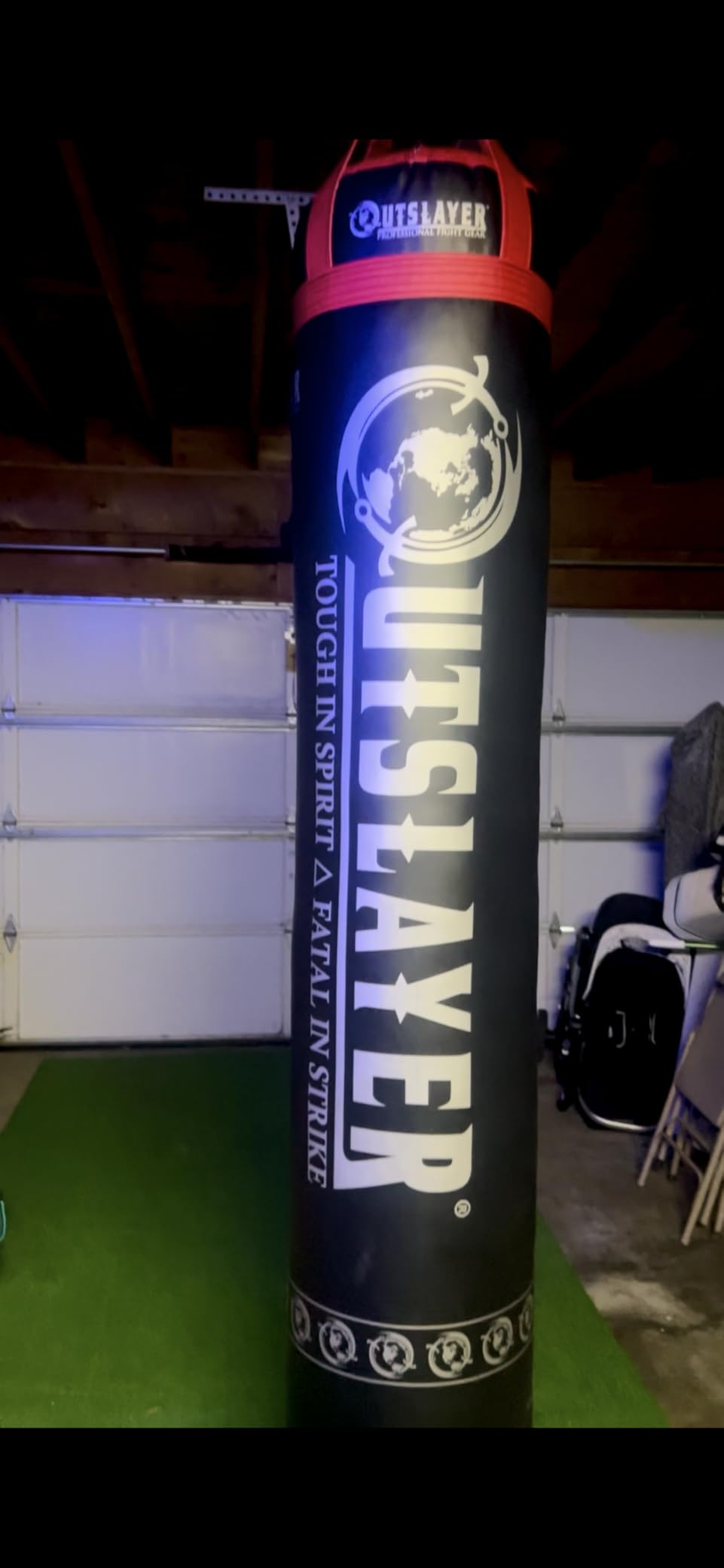 Outslayer Muay Thai Kickboxing Heavy Punching Bag - 6ft 130 lb - Made in USA - for MMA, Boxing & Training customer photo 1