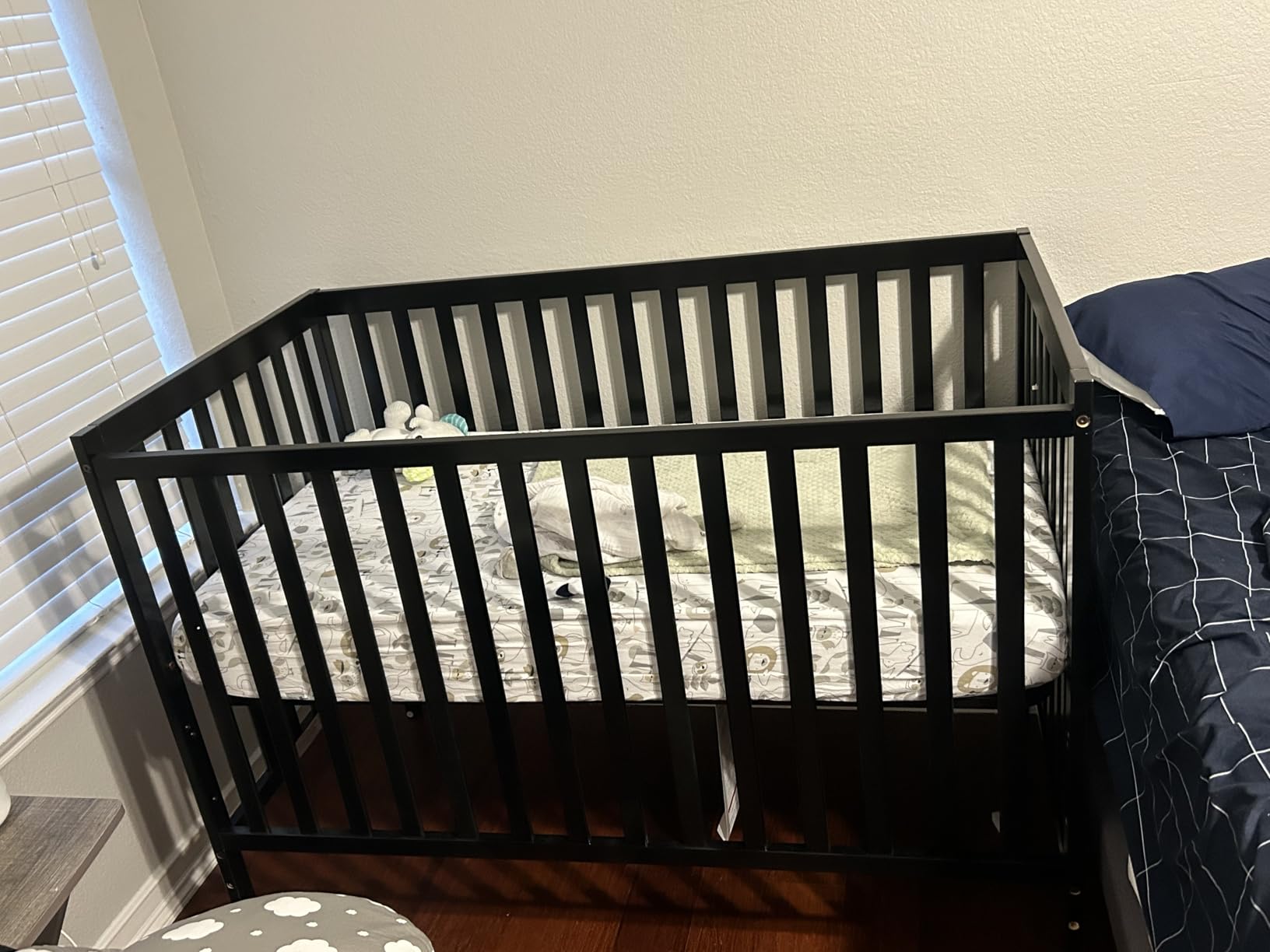 Dream On Me Synergy 5-in-1 Crib, Toddler Bed in Natural customer photo 2