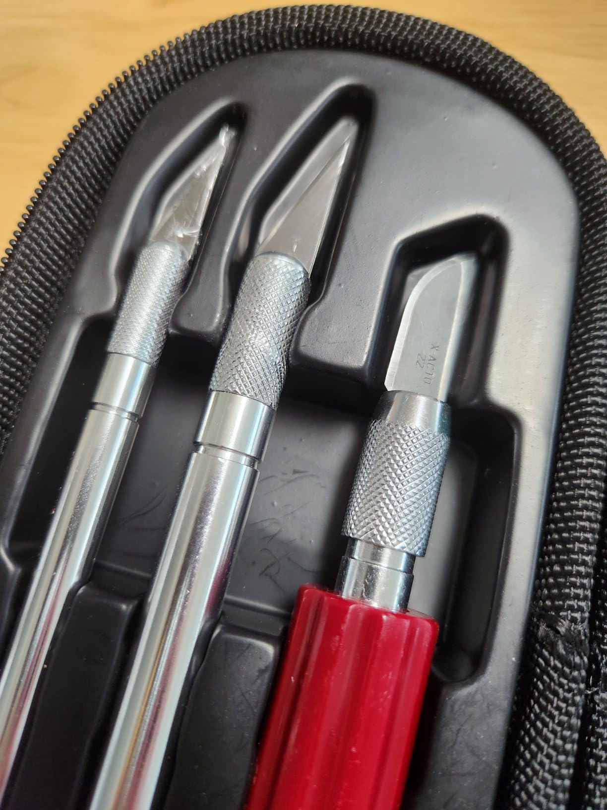 X-ACTO Compression Basic Knife Set, Includes 3 Knives, 13 Blades, Soft Carry Case, 17 Count - Crafting, Art Projects, Cutting Tools customer photo 2