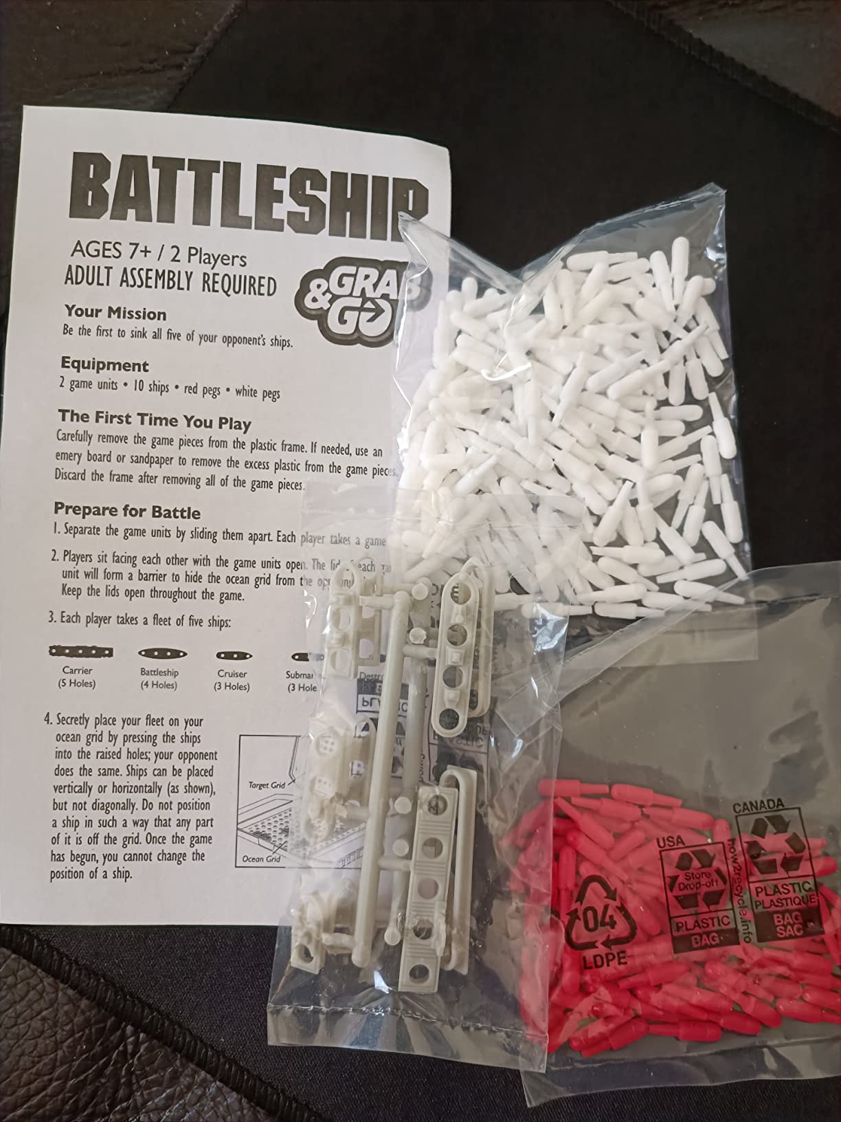Hasbro Gaming Battleship Grab and Go Game (Travel Size) customer photo 1