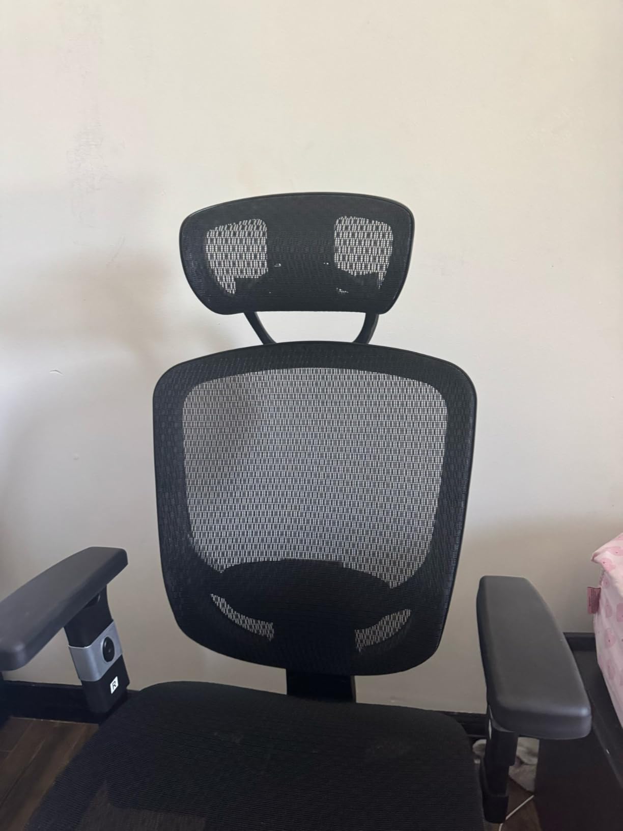 Staples Hyken Ergonomic Mesh Task Chair, Lumbar Support, Swivel, Black customer photo 2