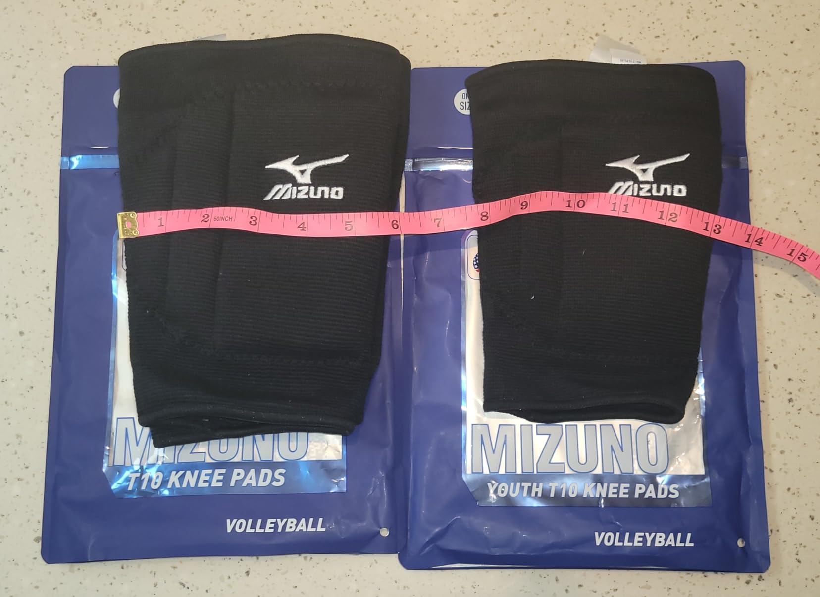 Mizuno T10 Plus Kneepad, ADULT Volleyball Kneepad, Black, One Size customer photo 2