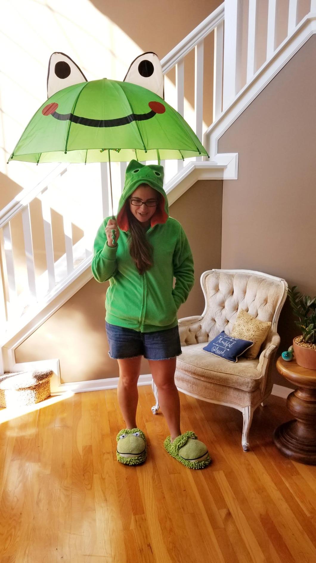 Kidorable Green Frog Umbrella With Fun Frog Leg Handle, Pop-Out Eyes, Big Smile customer photo 1