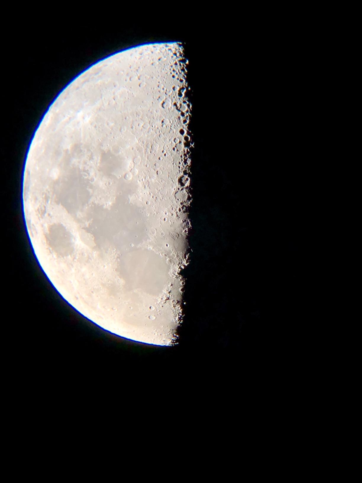 Sky-Watcher Classic 200 Dobsonian 8-inch Telescope - Solid-Tube - Simple, Traditional Design - Easy to Use, Perfect for Beginners, White (S11610) customer photo 1