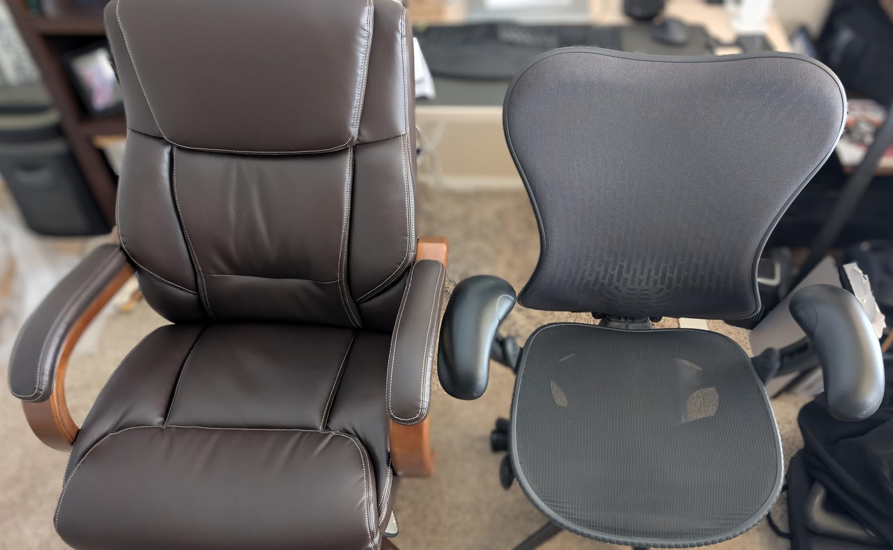 La-Z-Boy Big and Tall Executive Office Chair Lumbar Support, Leather Chair customer photo 2