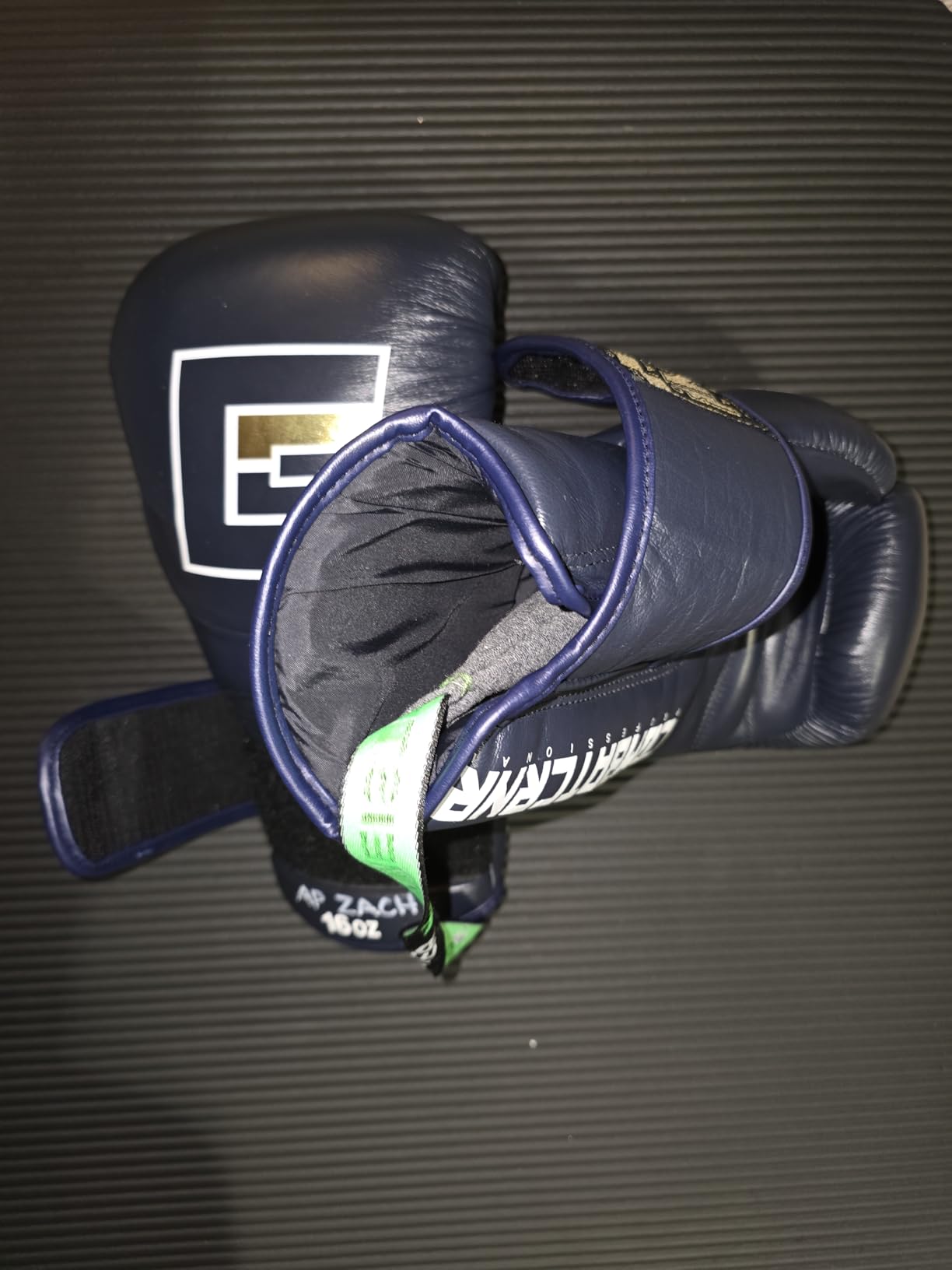 Meister Glove Deodorizers for Boxing and All Sports - Absorbs Stink and Leaves Gloves Fresh - Fresh Linen customer photo 2