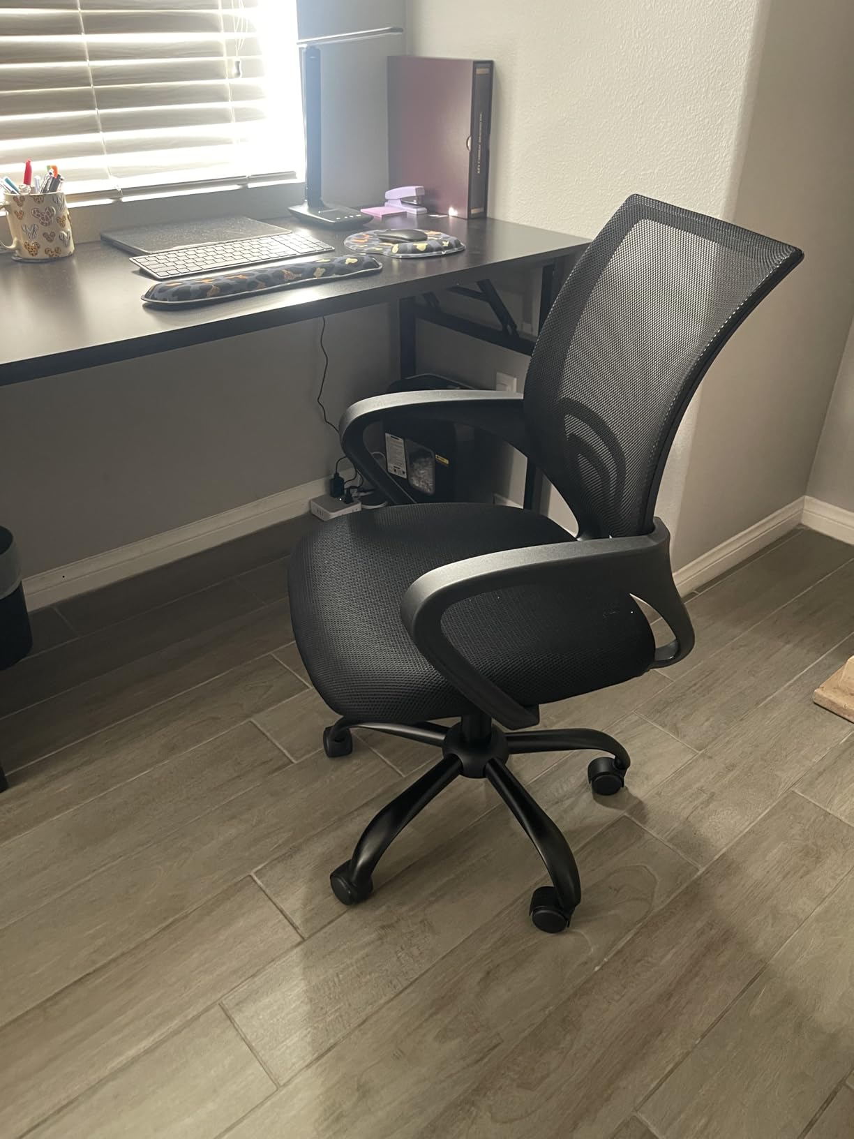 BestOffice | Ergonomic Office Chair | Black | Pack of 1 | Mesh Desk Chair customer photo 1