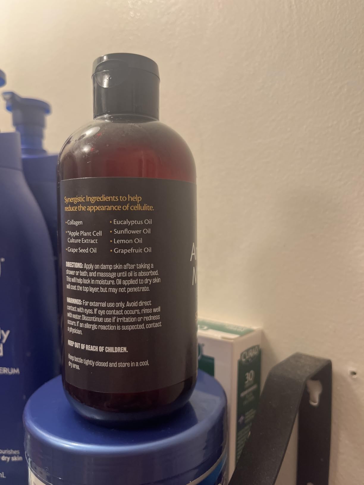 Aromatherapy Sensual Massage Oil for Couples - Relaxing Lavender Massaging Oil for Massage Therapy with Vitamin E Jojoba & Sweet Almond - Naturally Scented Vegan Non GMO & Gluten Free (8 Fl Oz) customer photo 1
