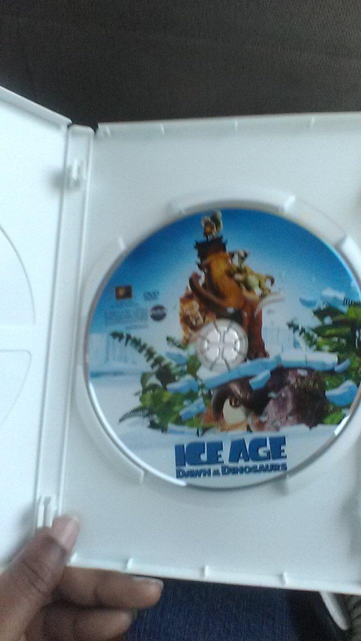Ice Age 3: Dawn of the Dinosaurs customer photo 1