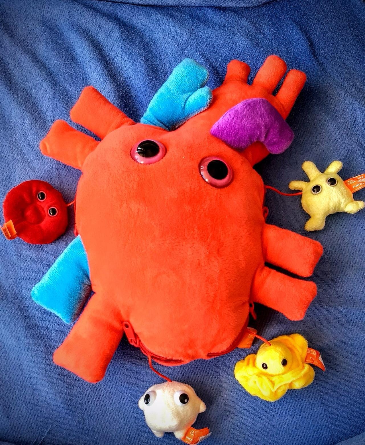 GIANT MICROBES Deluxe 15