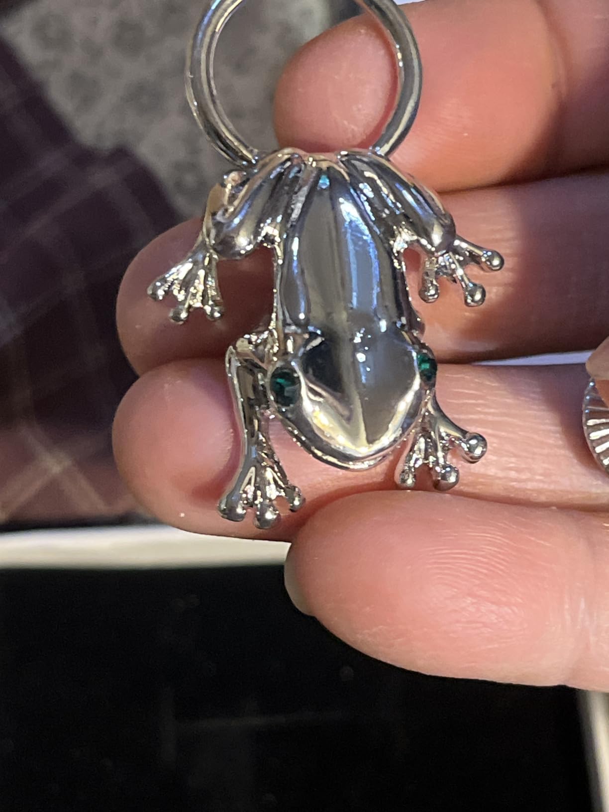 High Polished Lovely Gold Crystal Frog Magnetic Eyeglass Holder Brooch for Shirt customer photo 2