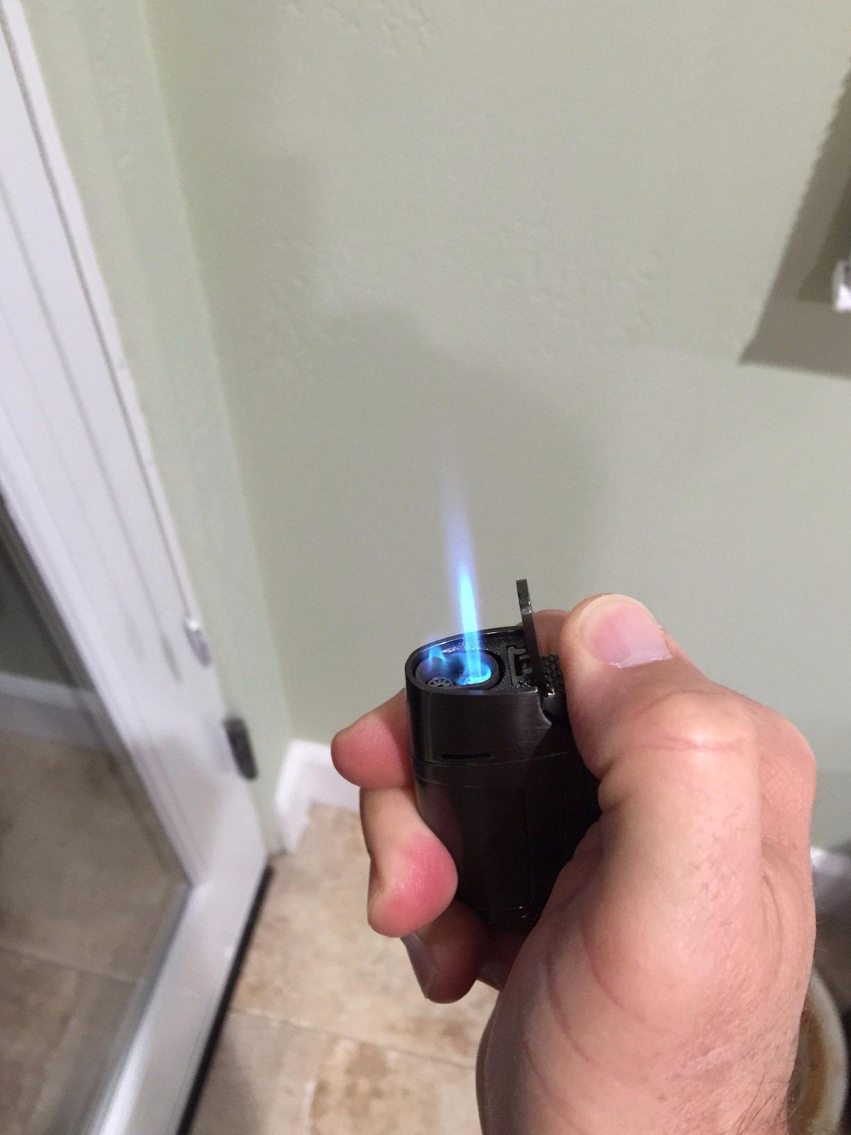 XIKAR ELX Double Jet Flame Butane Torch Lighter with 9mm Cigar Punch – Refillable Butane Lighter with Fuel Window – Wind-Resistant Adjustable Flame – Premium Cigar Accessory – Black with Gunmetal customer photo 2