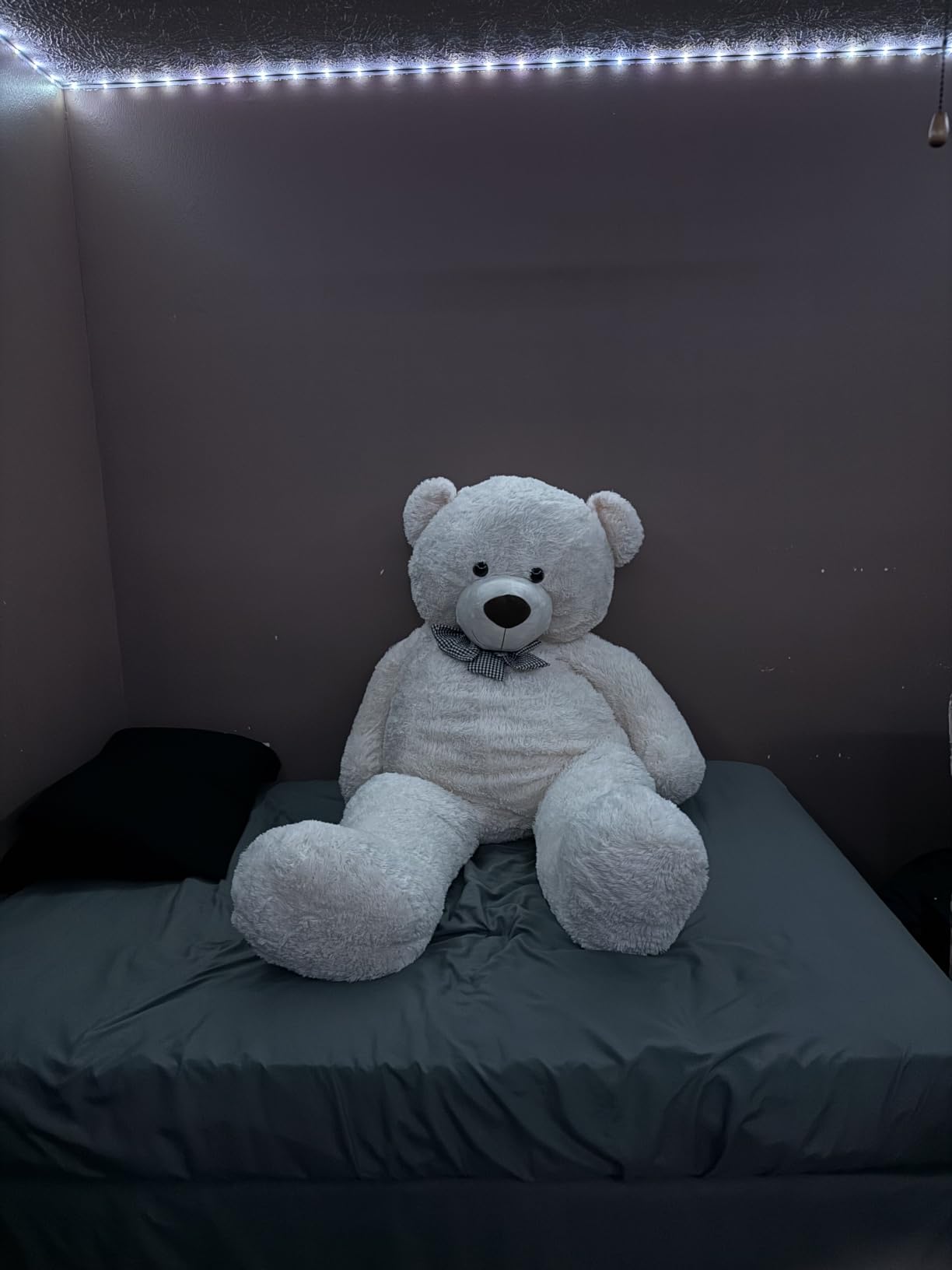 MaoGoLan 47 Inch Giant Teddy Bear, Classic Beige Plush Gift customer photo 2