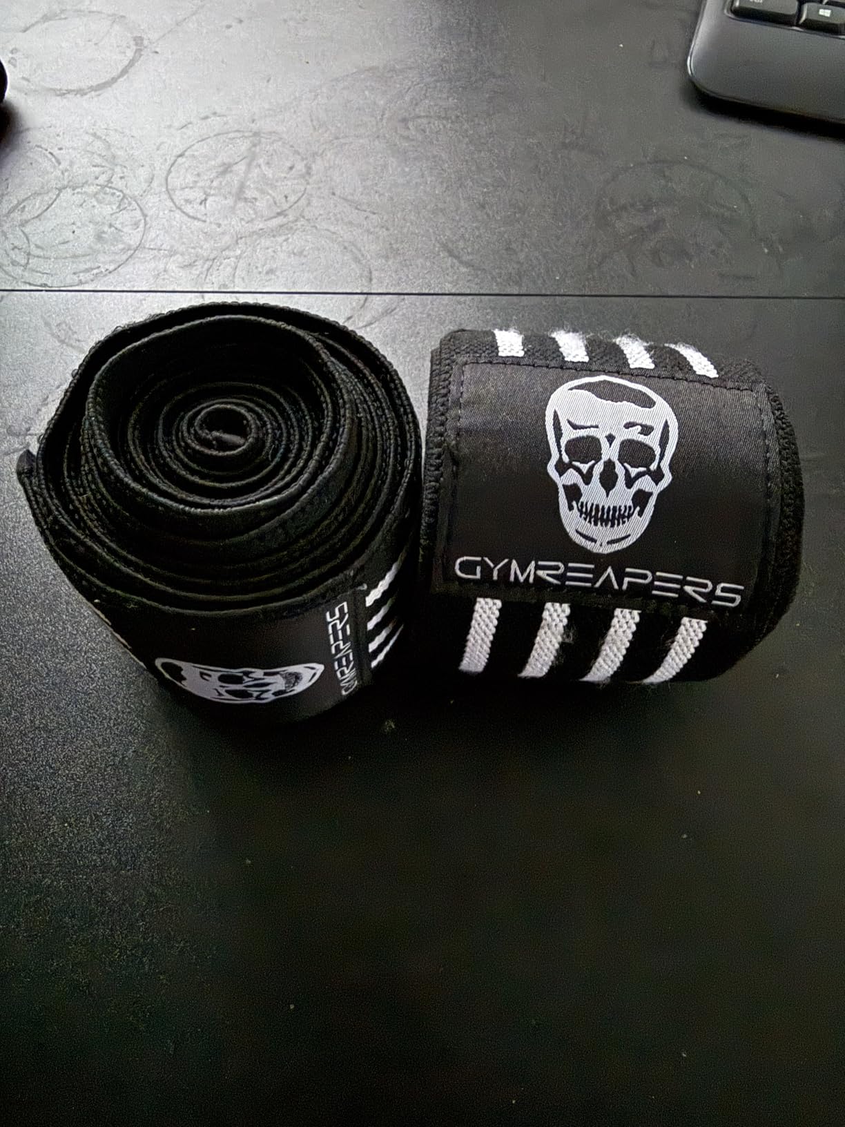 Gymreapers Knee Wraps for Squats and Powerlifting 72 Inch Compression Wraps with Strap for Men & Women Weightlifting Support customer photo 1