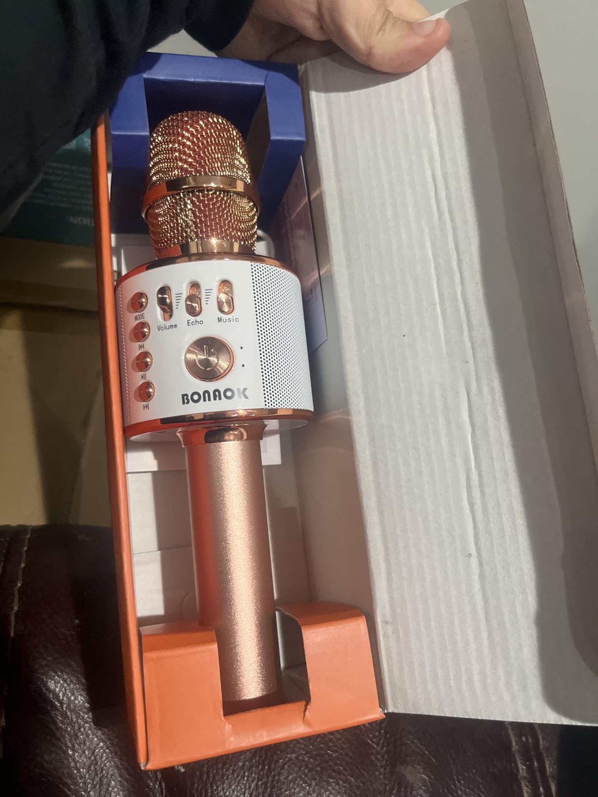 BONAOK Wireless Bluetooth Karaoke Microphone, 3-in-1 Portable Handheld Karaoke Mic Speaker Machine (Q37 Rose Gold) customer photo 1