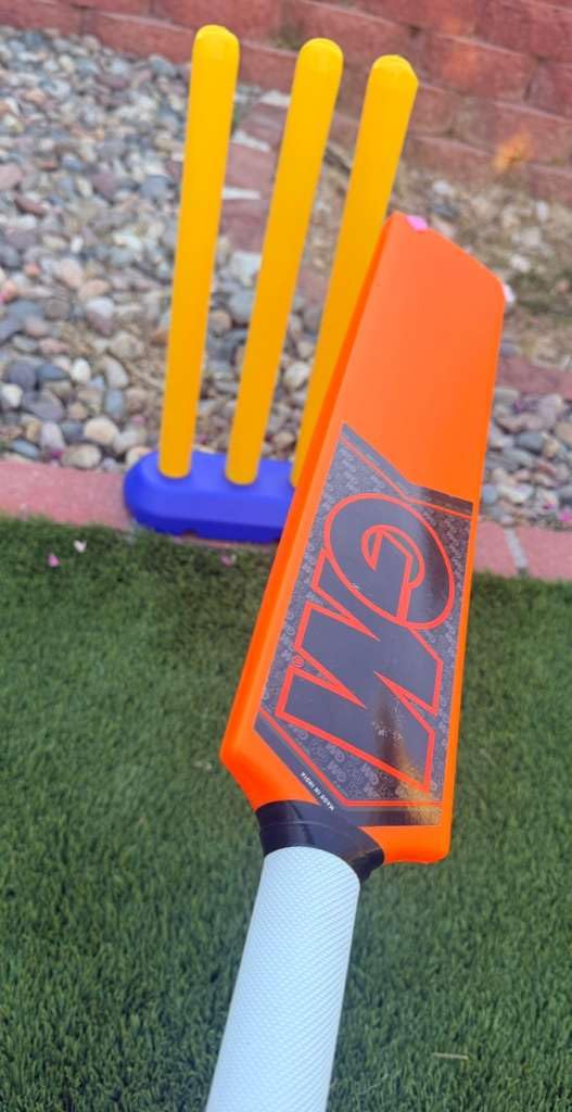 Gunn & Moore Kids' Cricket Set customer photo 2