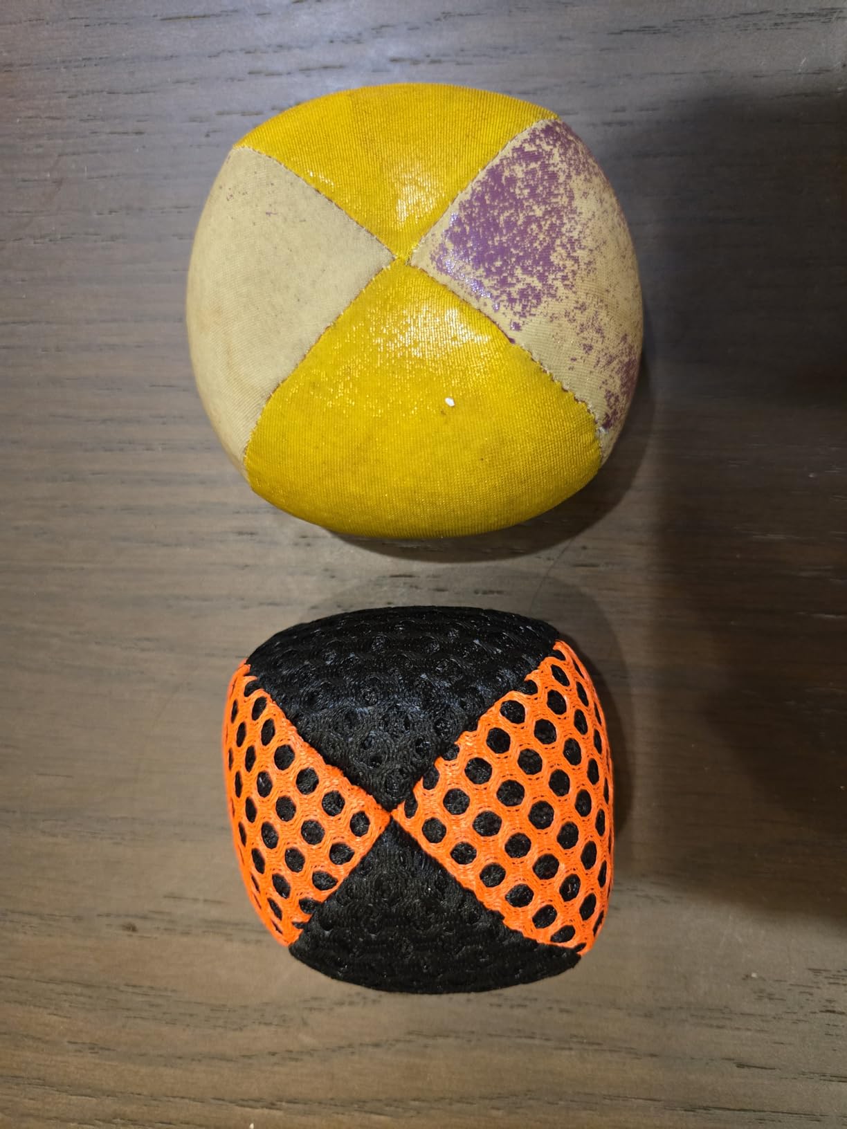 speevers Juggling Balls for Beginners and Professionals Set of 3, Juggling Bean Bags 14 Colors Available, 2 Layers of Net and Carry Case, Original Xballs Juggling Balls (Black - White, 4.2 oz) customer photo 2