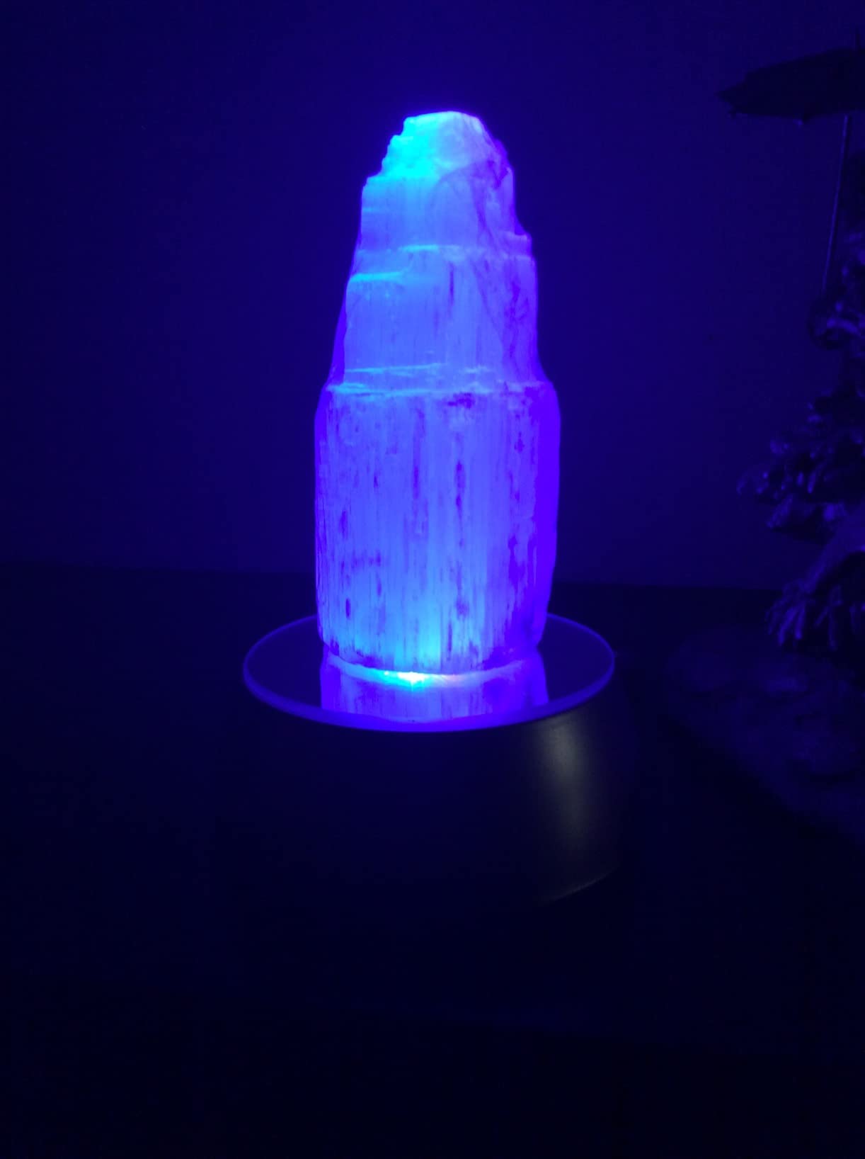JIC Gem Clearance Natural Selenite Lamp Mini White Gemstone Crystal Lamp 4 inches Color Changing Light + Use Batteries customer photo 1