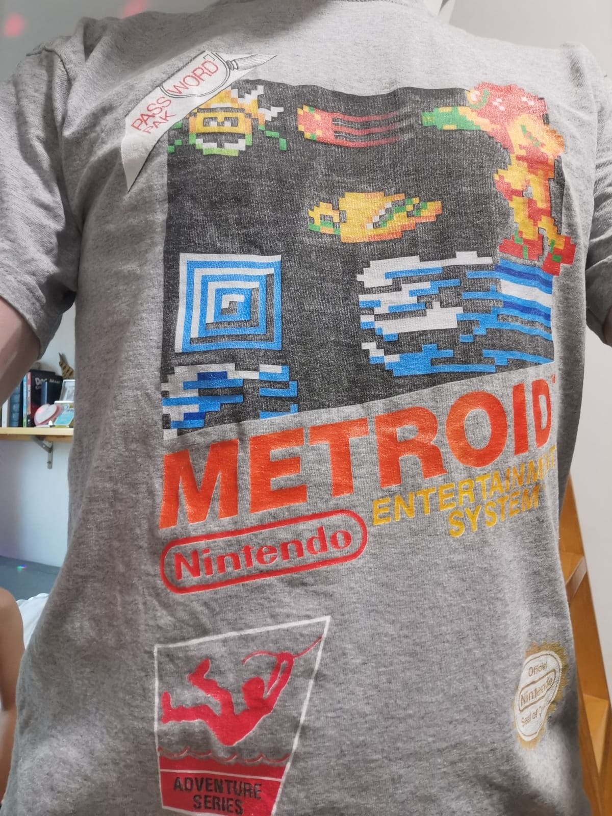 Nintendo Mens Vintage Metroid T-shirtT-Shirt customer photo 2