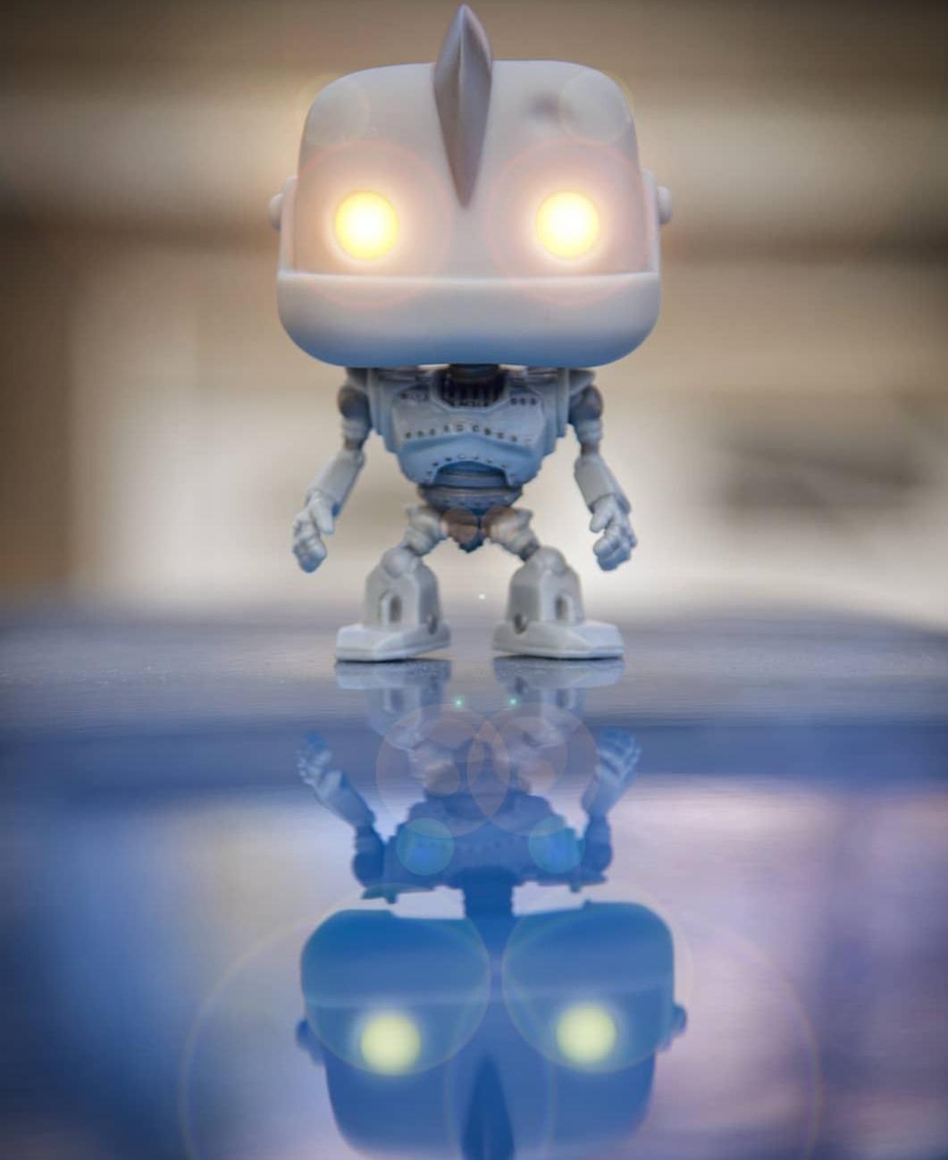 Funko POP! Movies: Ready Player One - Iron Giant customer photo 2
