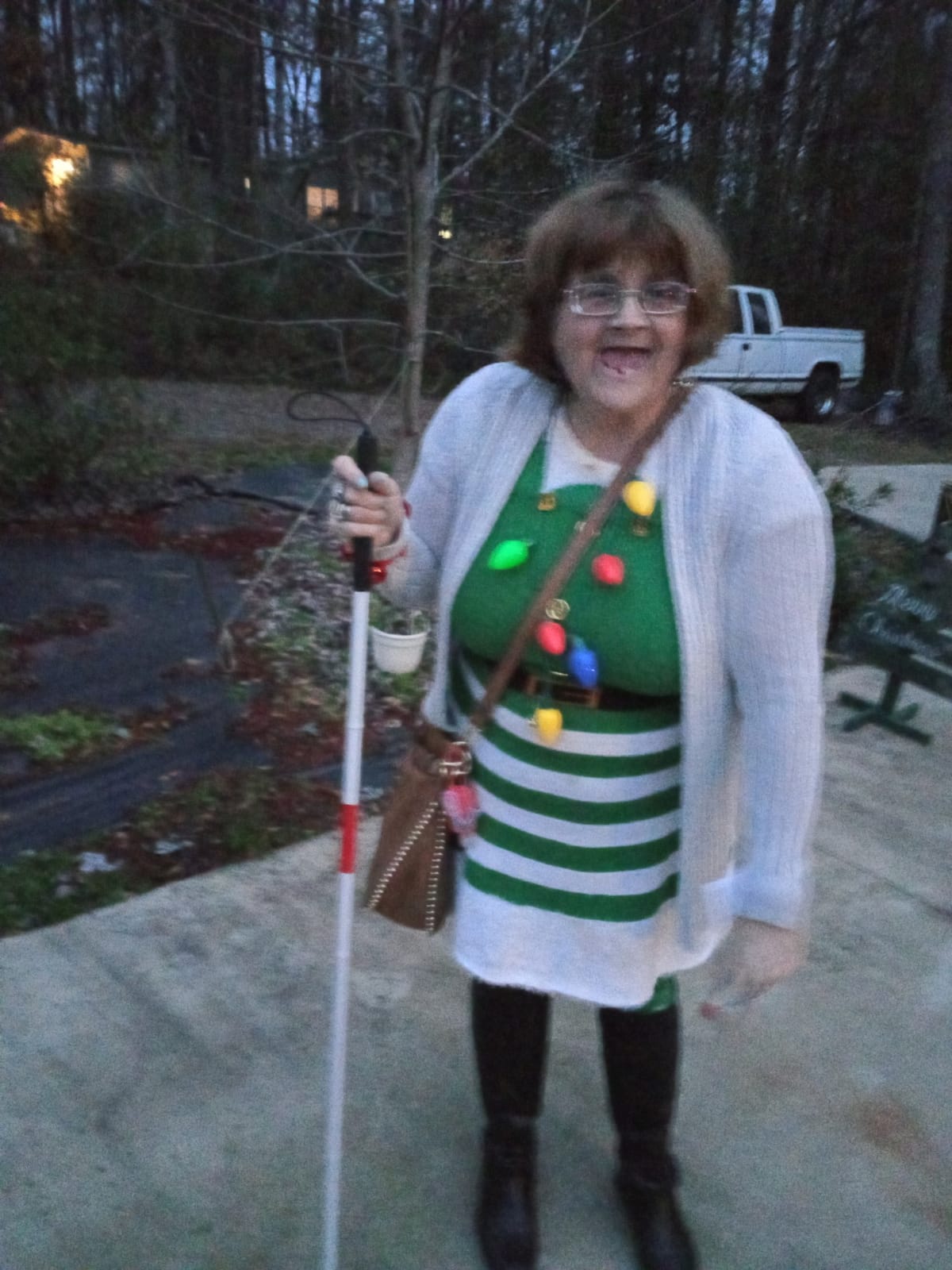 Baitaihem Folding Blind Cane Reflective Red Folding Walking Stick for Vision Impaired and Blind People customer photo 1